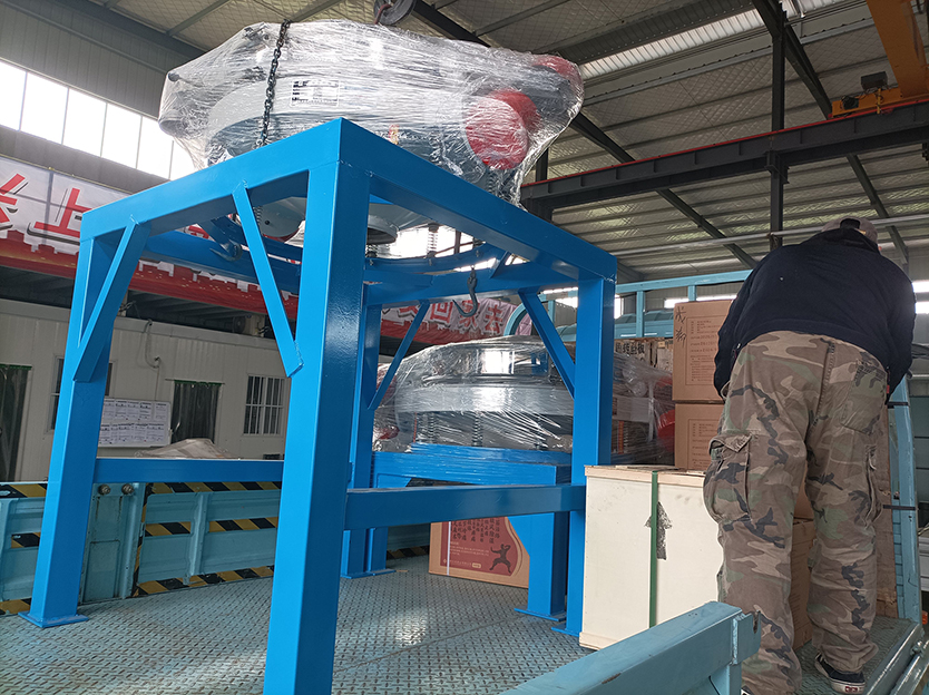 兩臺(tái)直排篩、旋振篩、檢驗(yàn)篩發(fā)貨