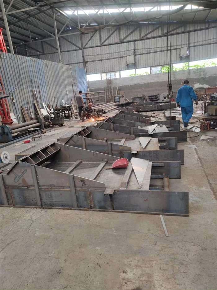 生產車間一直在加班加點生產制作各種設備，歡迎咨詢下單！