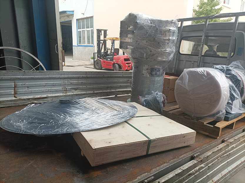 電機(jī)、上蓋、網(wǎng)架、旋振篩發(fā)貨