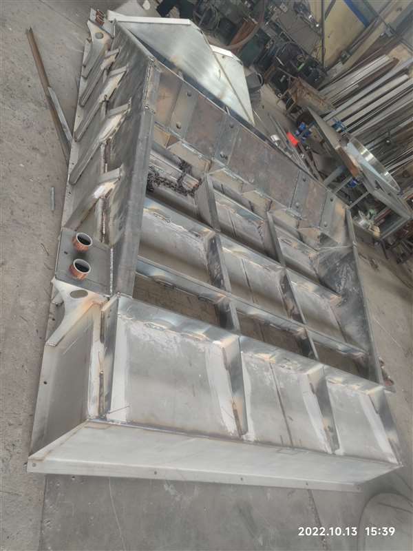 直線振動篩、除塵器、皮帶輸送機、旋振篩、振動平臺加班加點制作中