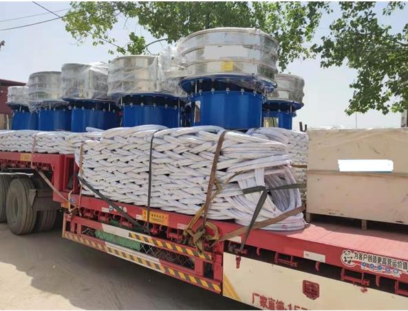 江蘇無錫張經理訂購的康振機械產品于今日發出